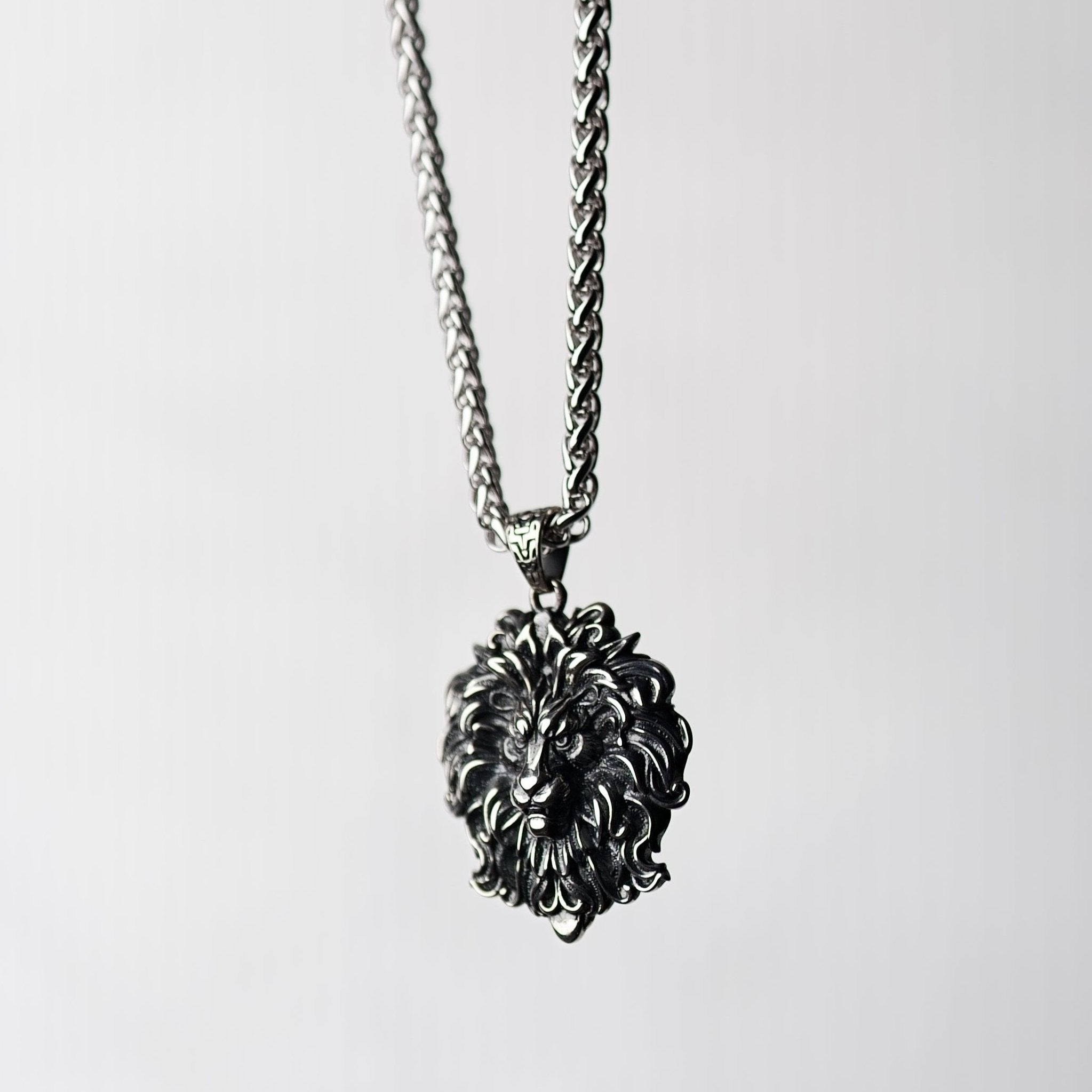 Regis Leo - S.J. Jewelry & Boutique